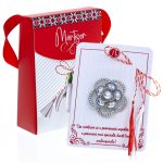 Broșă Mărțișor Gentuță - Trandafir Argintiu cu Perluțe