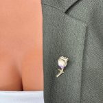 Broșă Pin Premium Gold Plated - Trandafir Mov - imagine 3