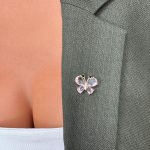 Broșă Pin Premium Gold Plated - Fluturaș cu Aripioare Roz - imagine 3