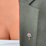 Broșă Pin Premium Gold Plated - Floricică Delicată - imagine 3